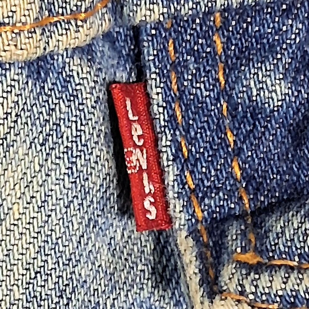 Amazing Levi's #77598 Women's Small Vintage Denim Truckers VBack Boxy Cut Jacket - Picture 4 of 16